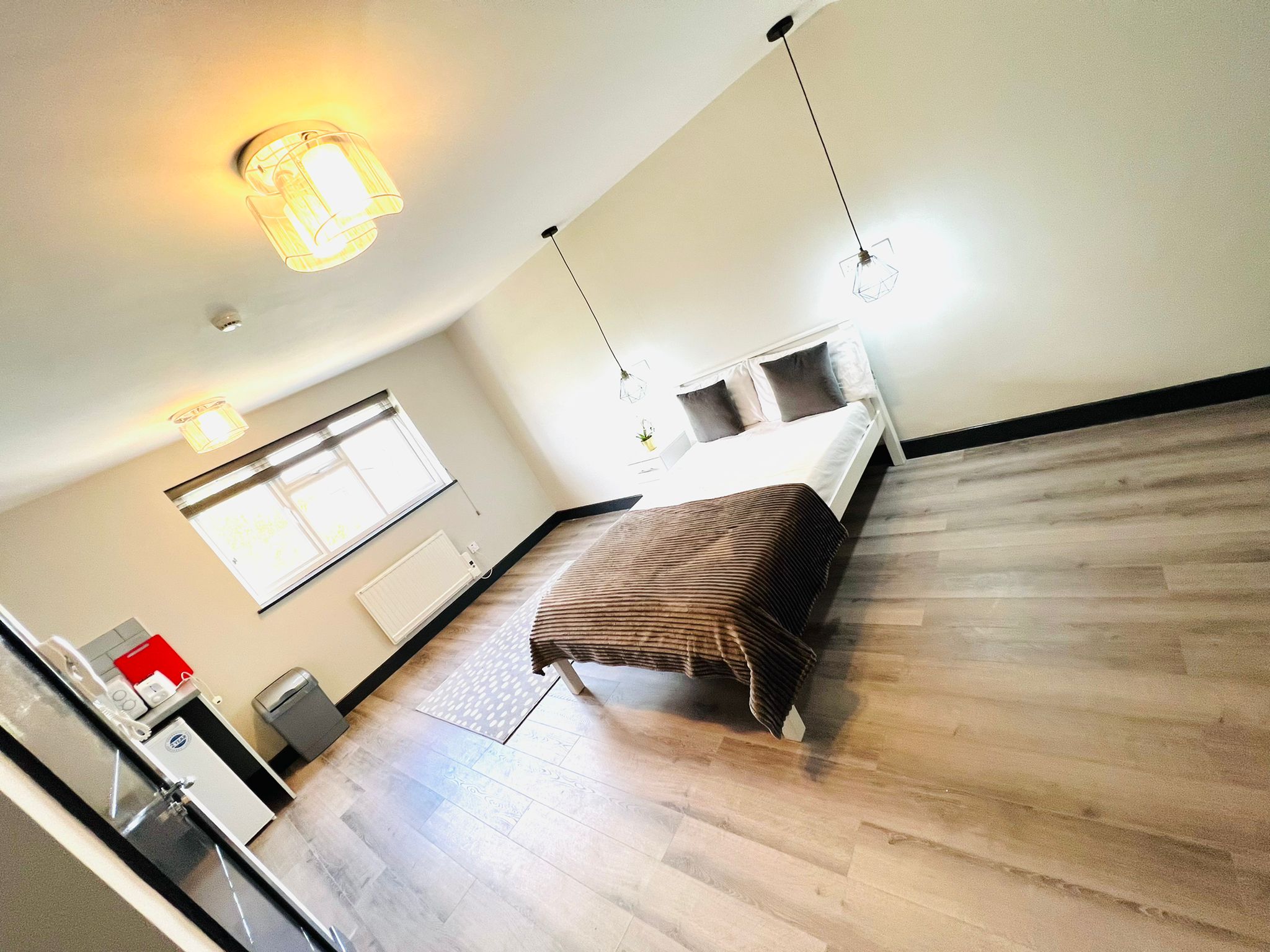 Modern Studio for Rent in Streatham, South London SW16 5EH