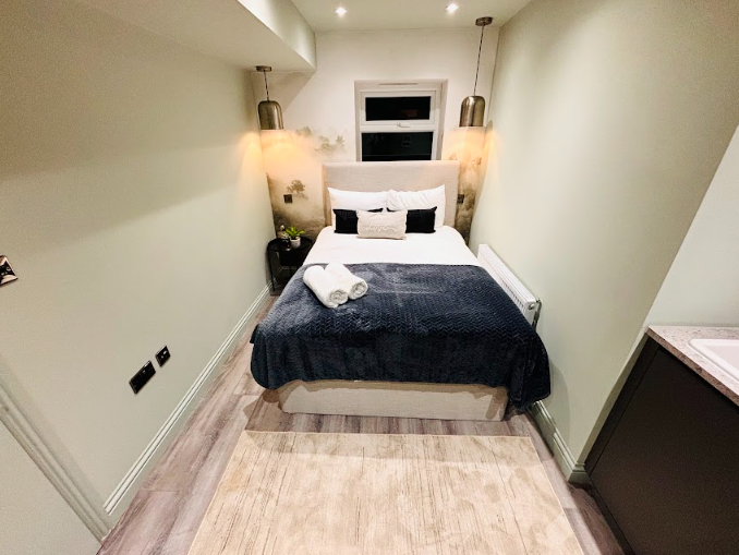 Modern Ensuite for Rent in South London, Peckham SE15 1SX 2