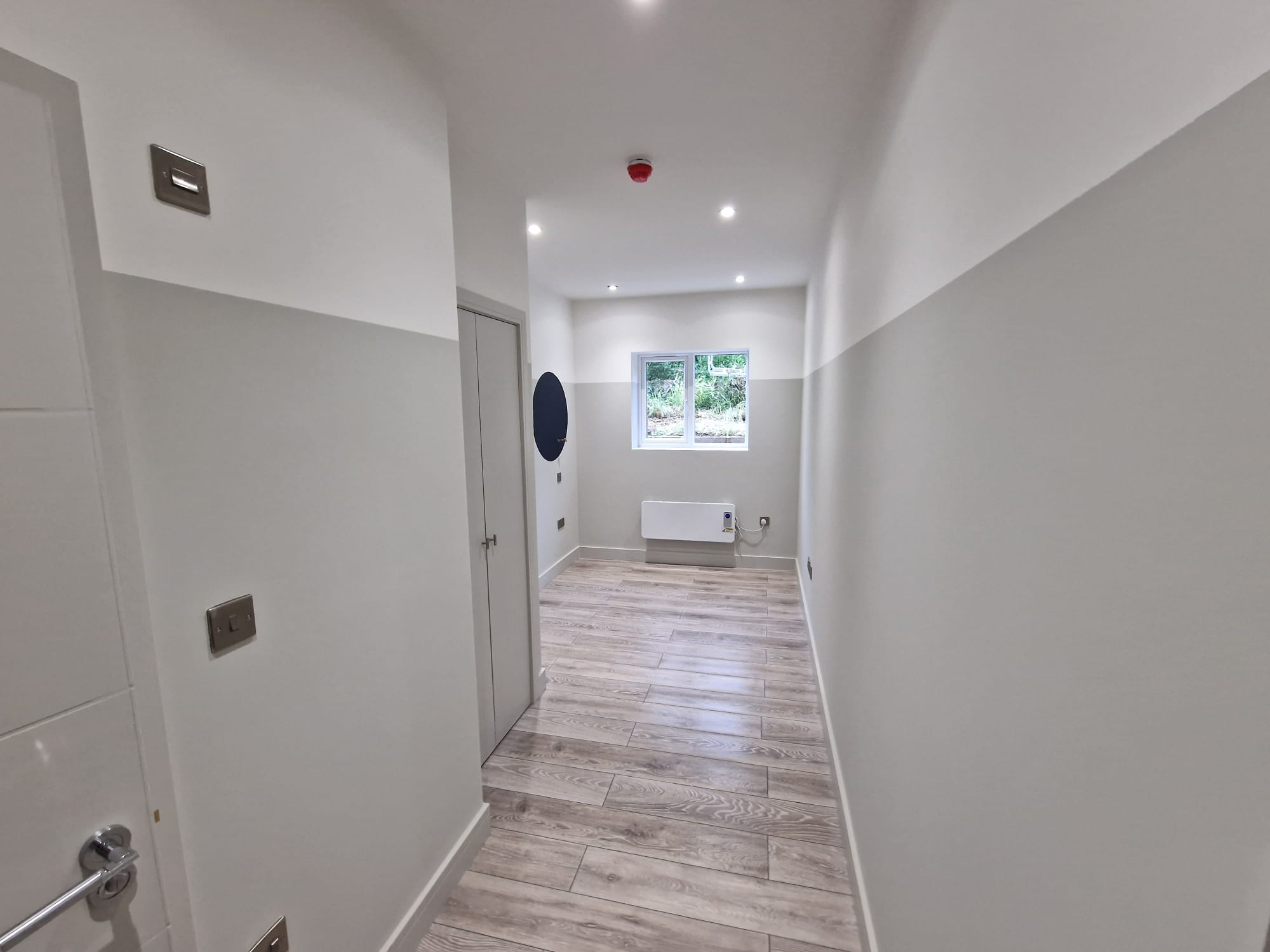 Stylish Ensuite for Rent in South London, Hackney E5 8DP 2