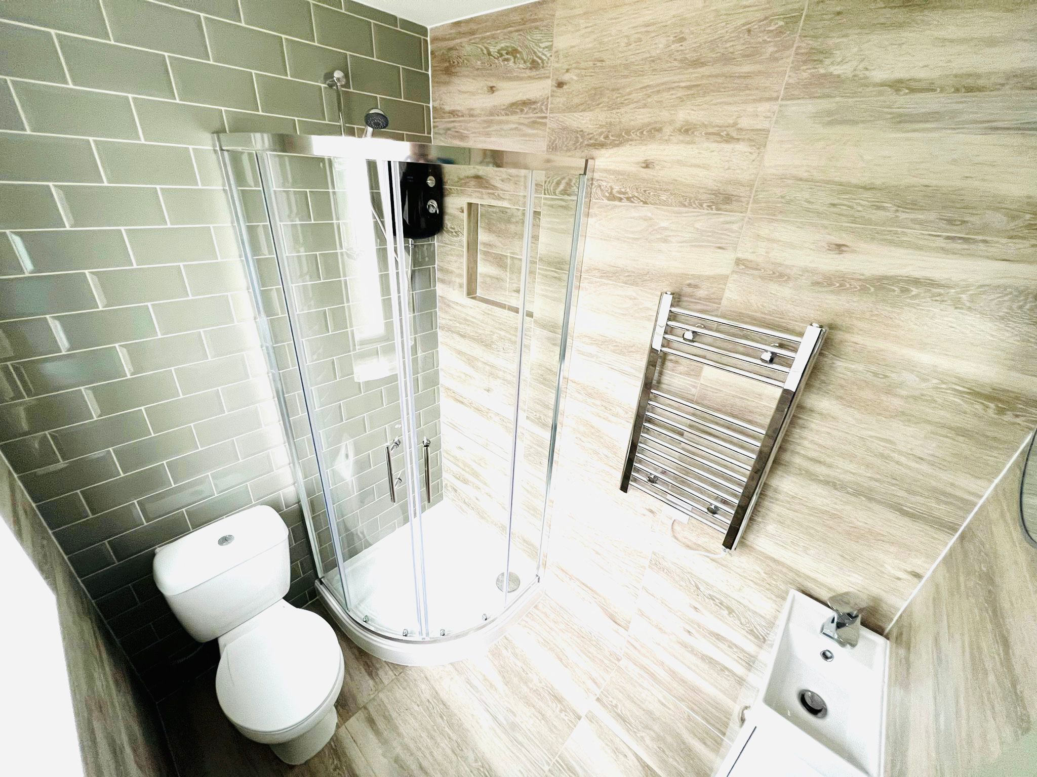 Cozy Ensuite Room for Rent in Streatham, SW16 5DY 2