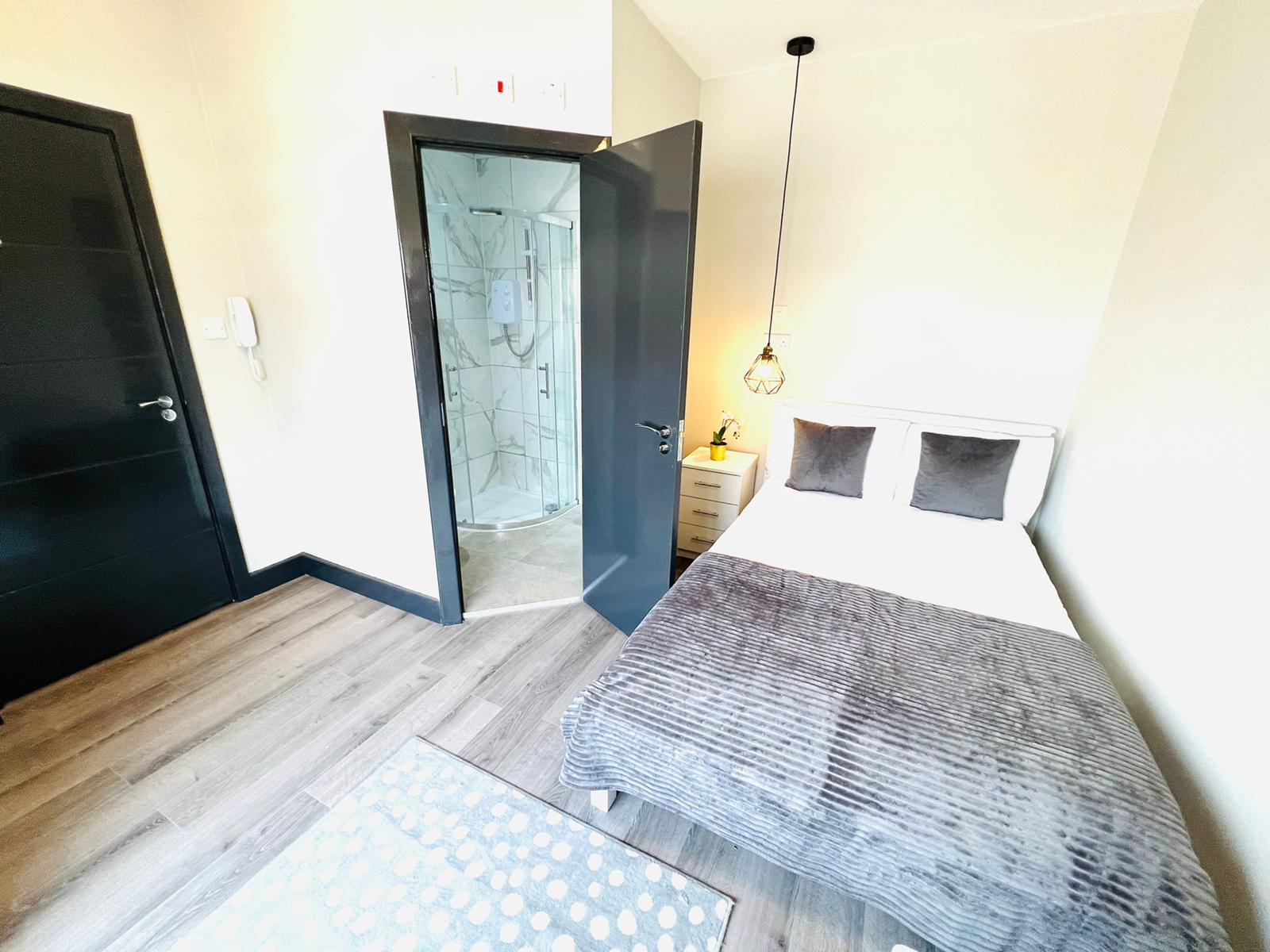 Well-Located Studio Apartment in Streatham, South London SW16 5EH