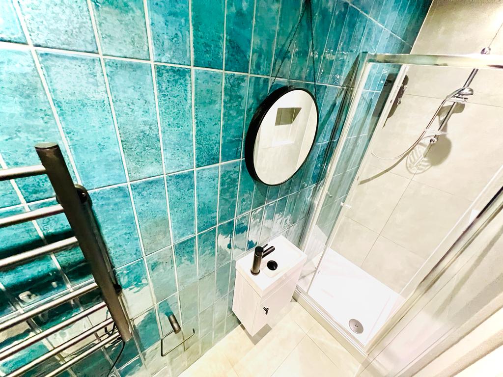 Prime Location Studio Apartment for Rent in Streatham, South London SW16 5BJ 2