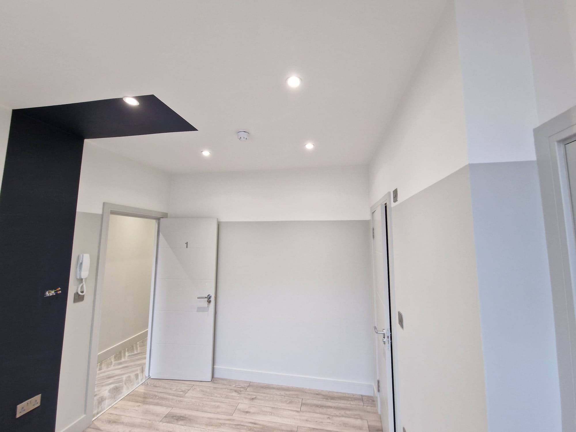 Stylish Ensuite for Rent in South London, Hackney E5 8DP 1