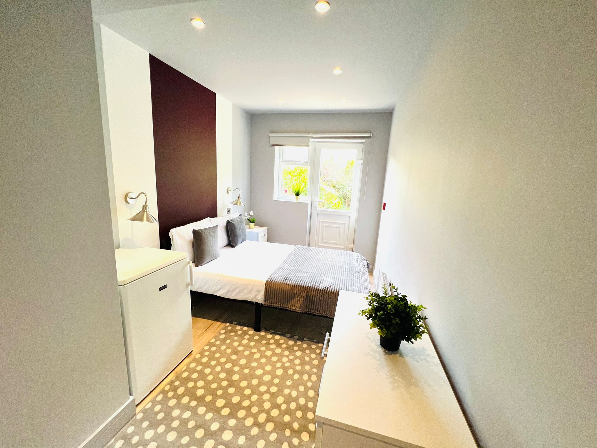 Modern Ensuite Room for Rent in Streatham, South London CR4 1ES