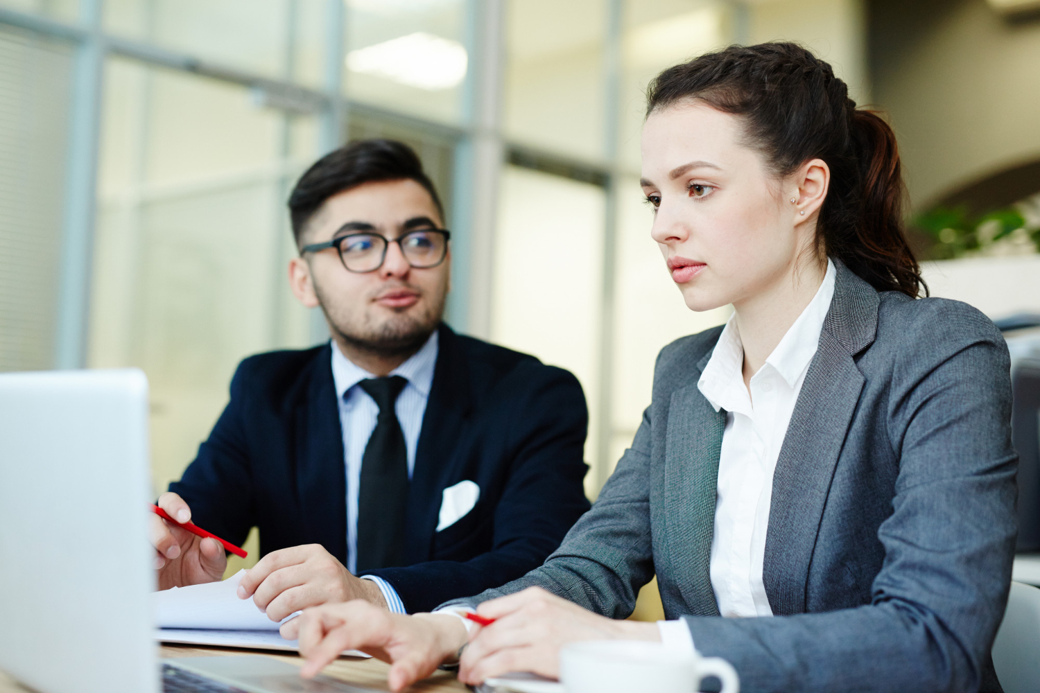 How to Secure an Internship at a Law Firm in the UK: A Comprehensive Guide