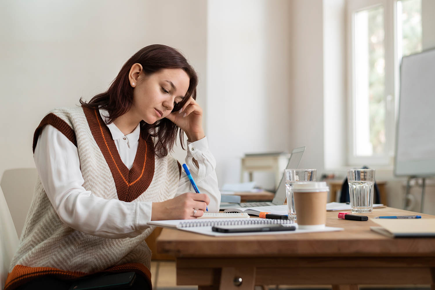 Part-Time Jobs for International Students in Canada: How Much Can You Earn?