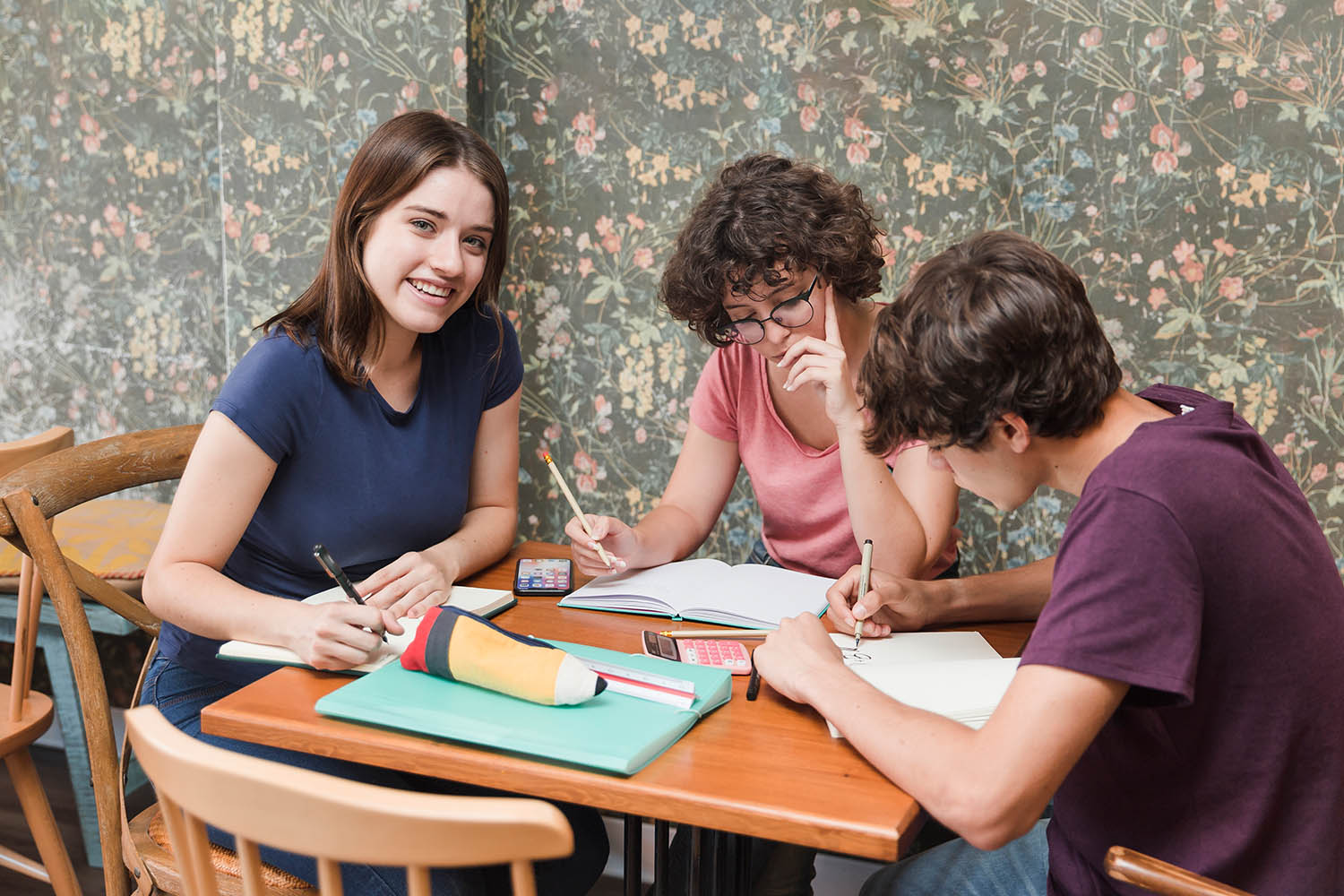 How to Build Relationships With American Classmates