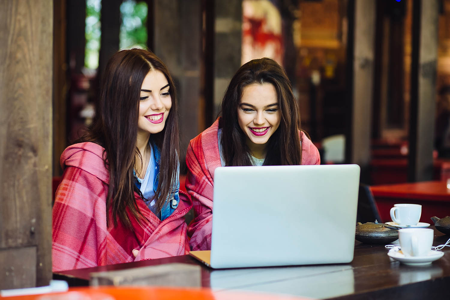 LinkedIn and Networking in Canada: A Guide for International Graduates