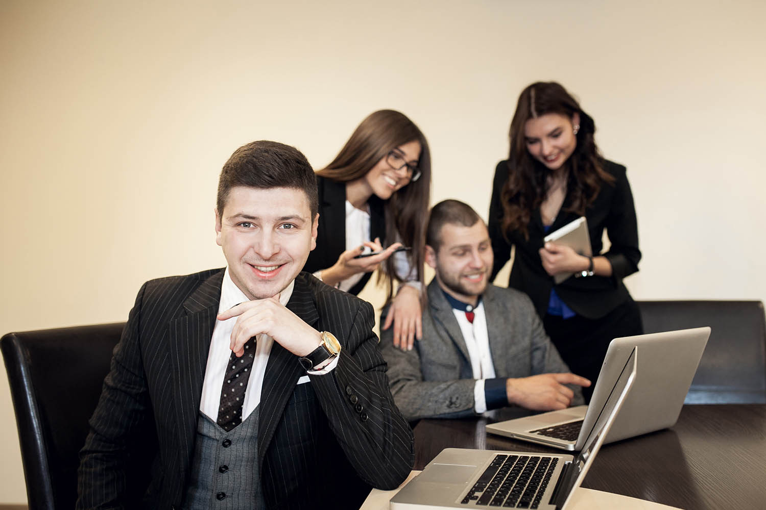 How to Build a Professional Network Before You Graduate
