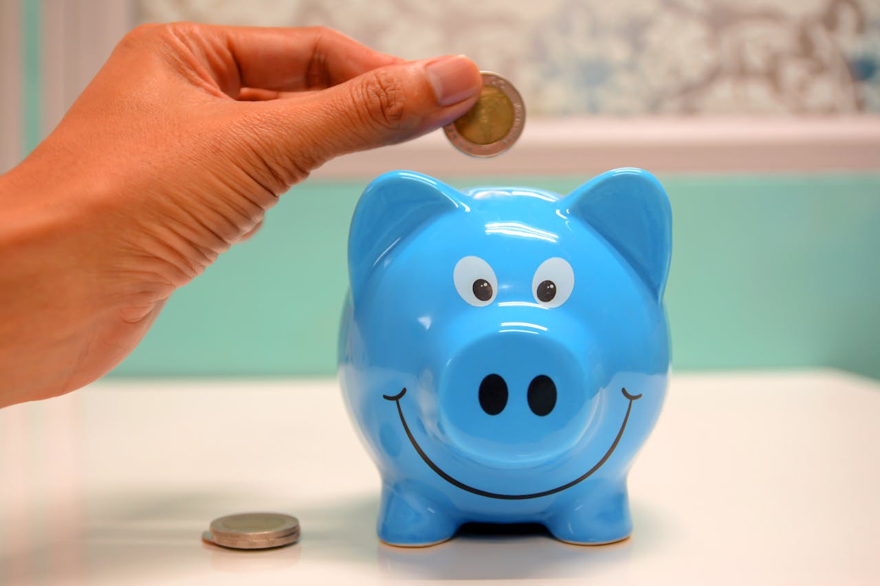 How to save money as an international student in the UK
