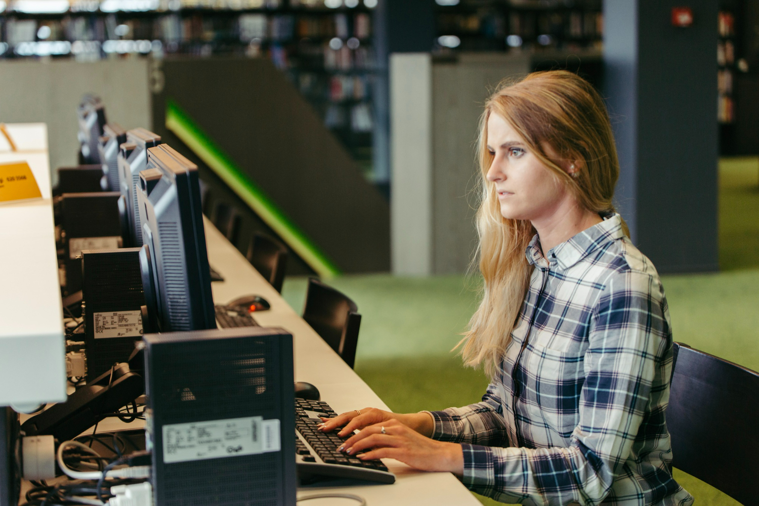 What is the UK University examination, assessment and grading systems?