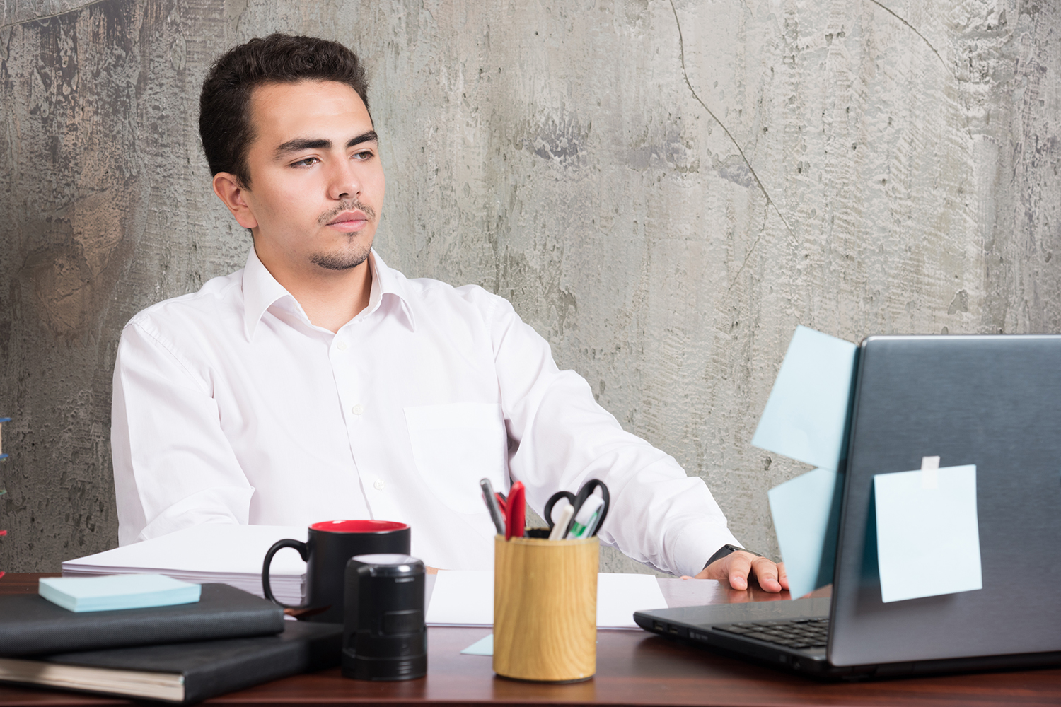 Work Part-Time Abroad: Earn and Support Your Studies